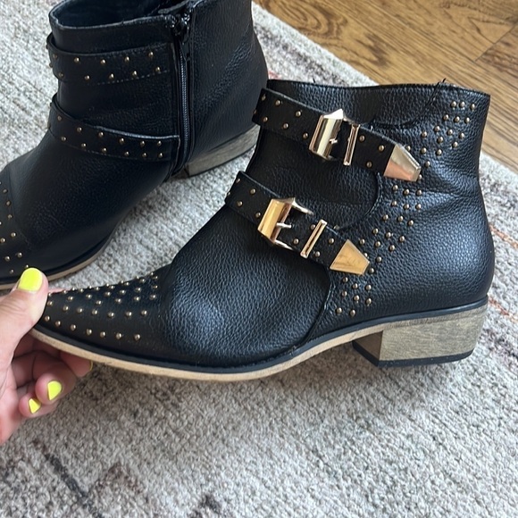 BUCCO . Alicia Studded Booties leather biker boot 7.5 - Picture 3 of 7